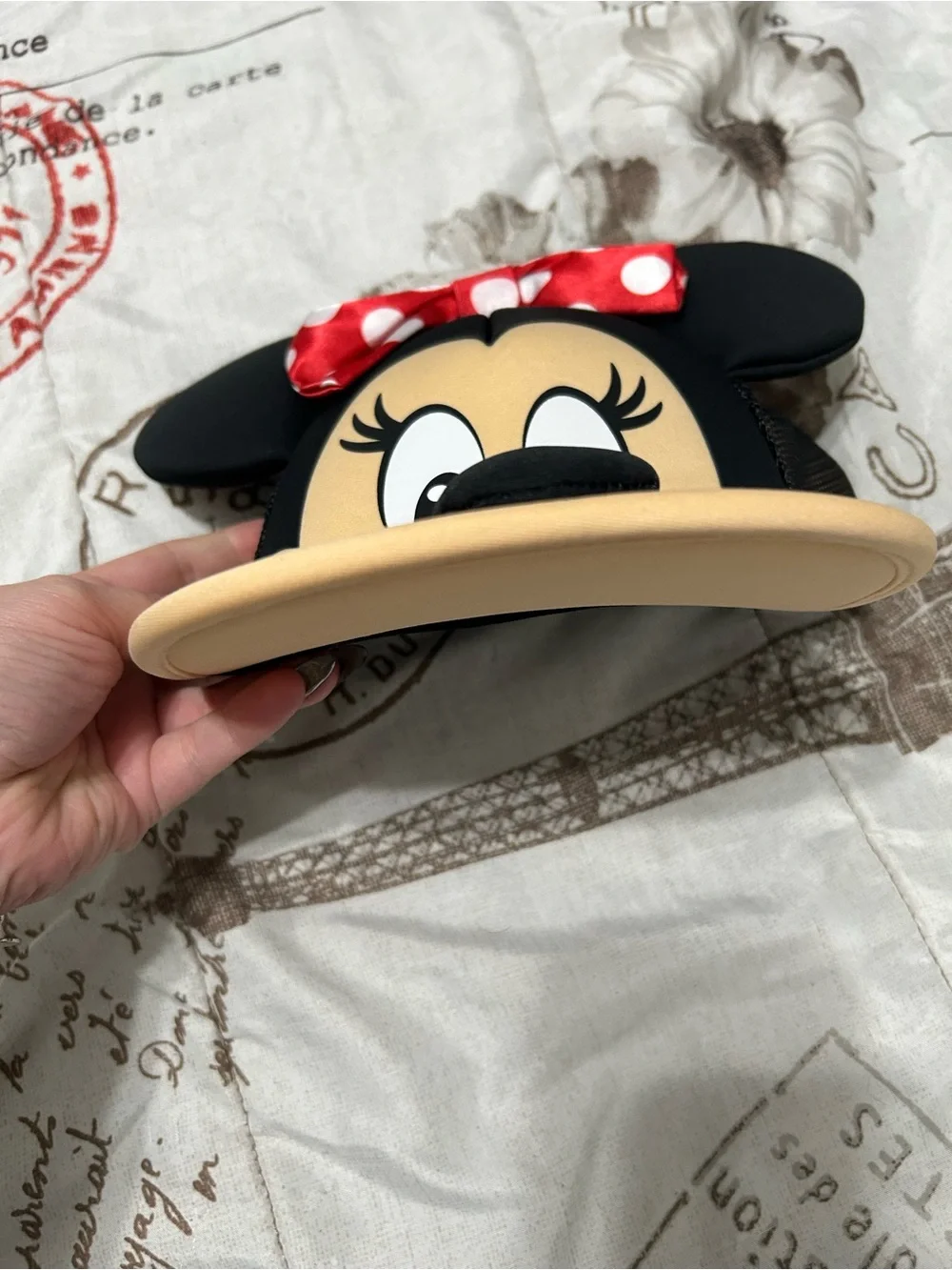 Minnie Mouse Red Bow Baseball Cap - Black & Cream